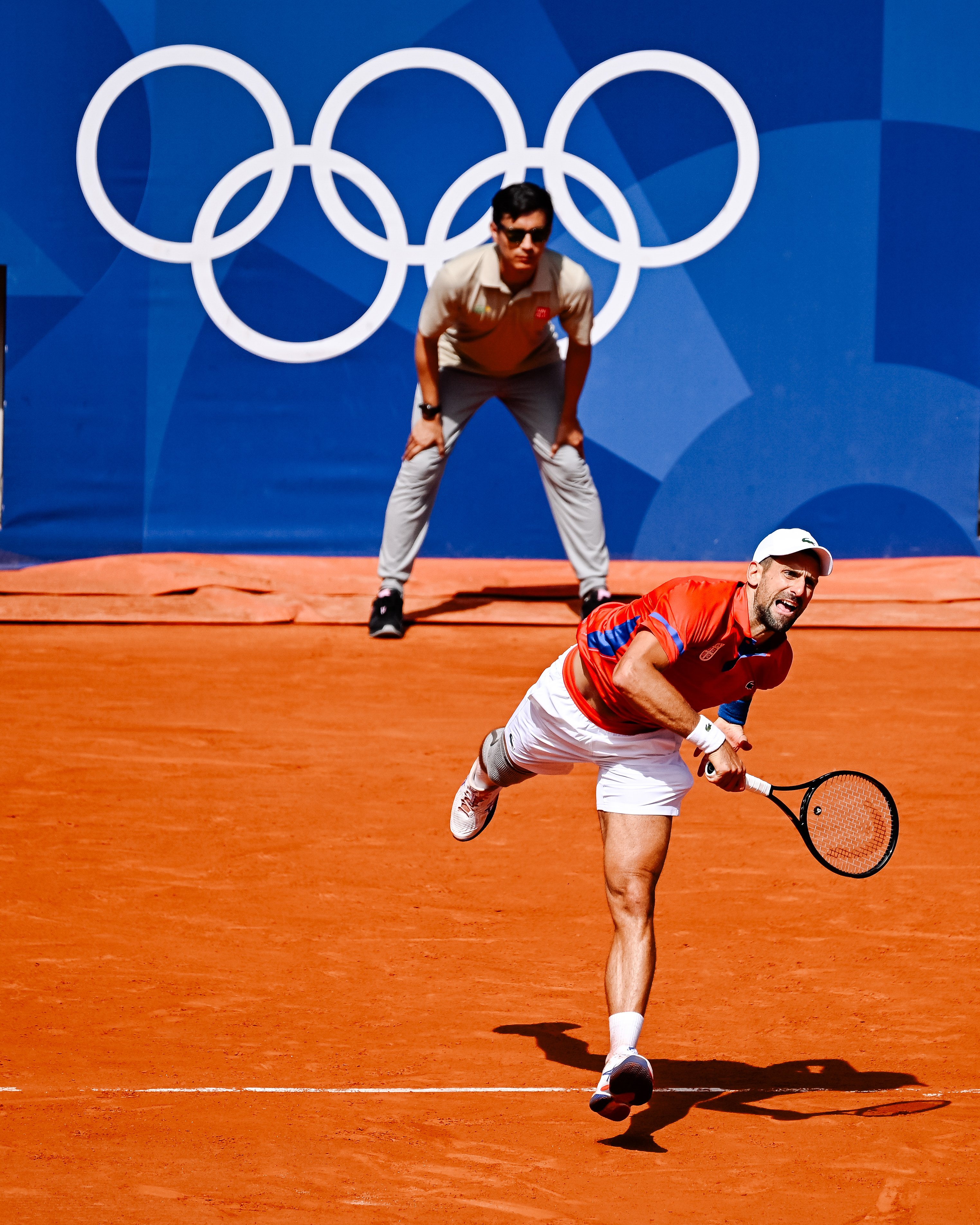 关于法国网球队翻盘美国网球队，德约科维奇统治全场的信息