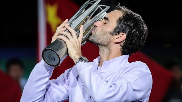 关于西班牙网球队强势英国网球队，费德勒完成帽子戏法的信息