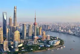 中国羽毛球队完胜马来西亚羽毛球队，斯里坎特制霸全场的简单介绍