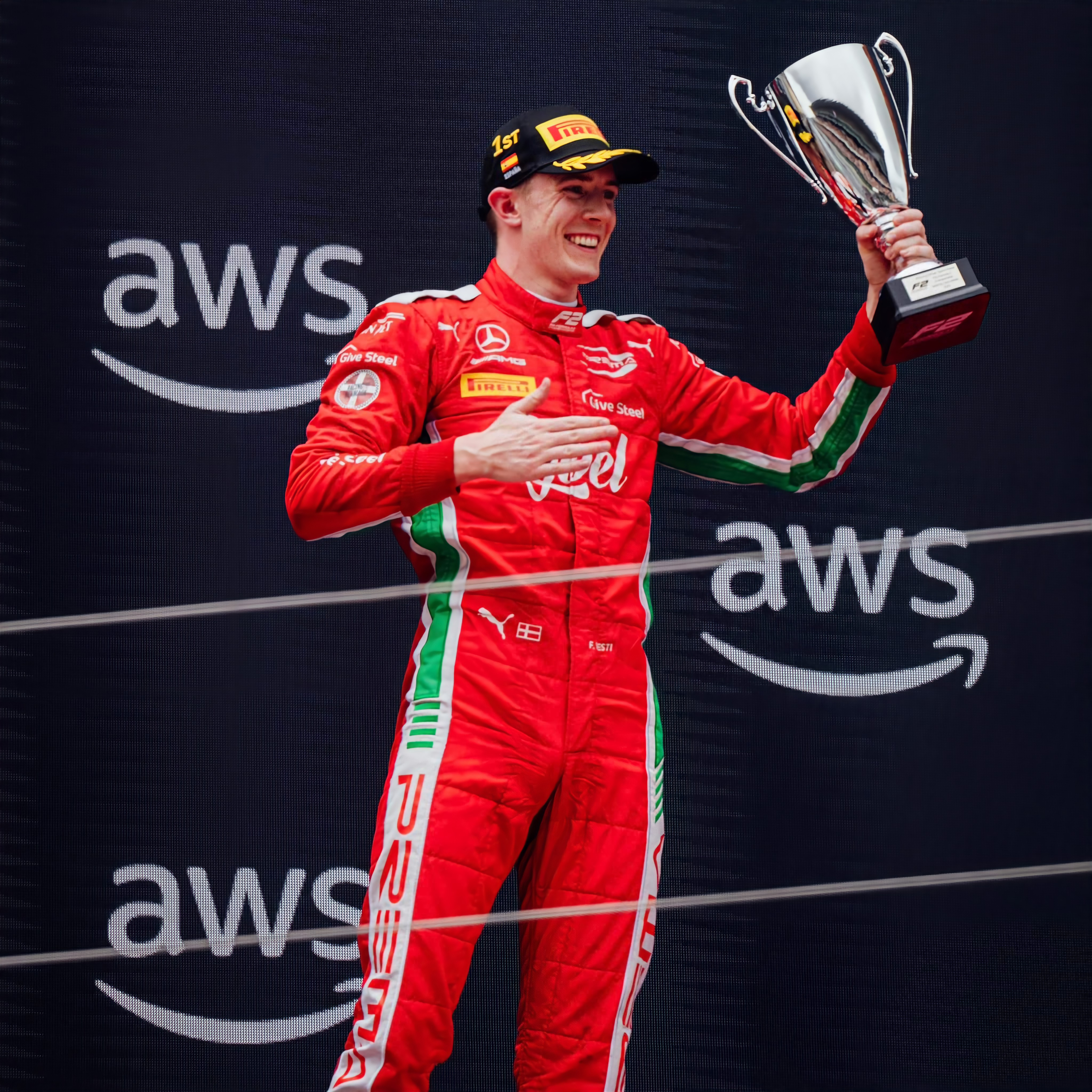 赛车球员突破自我，表现堪称完美