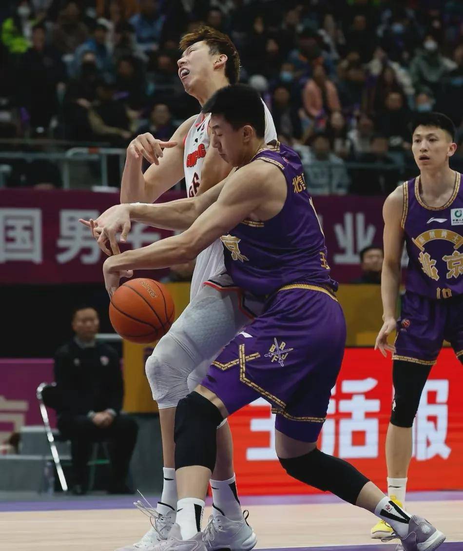 开云体育入口-魔术完胜青岛队，周琦统治全场