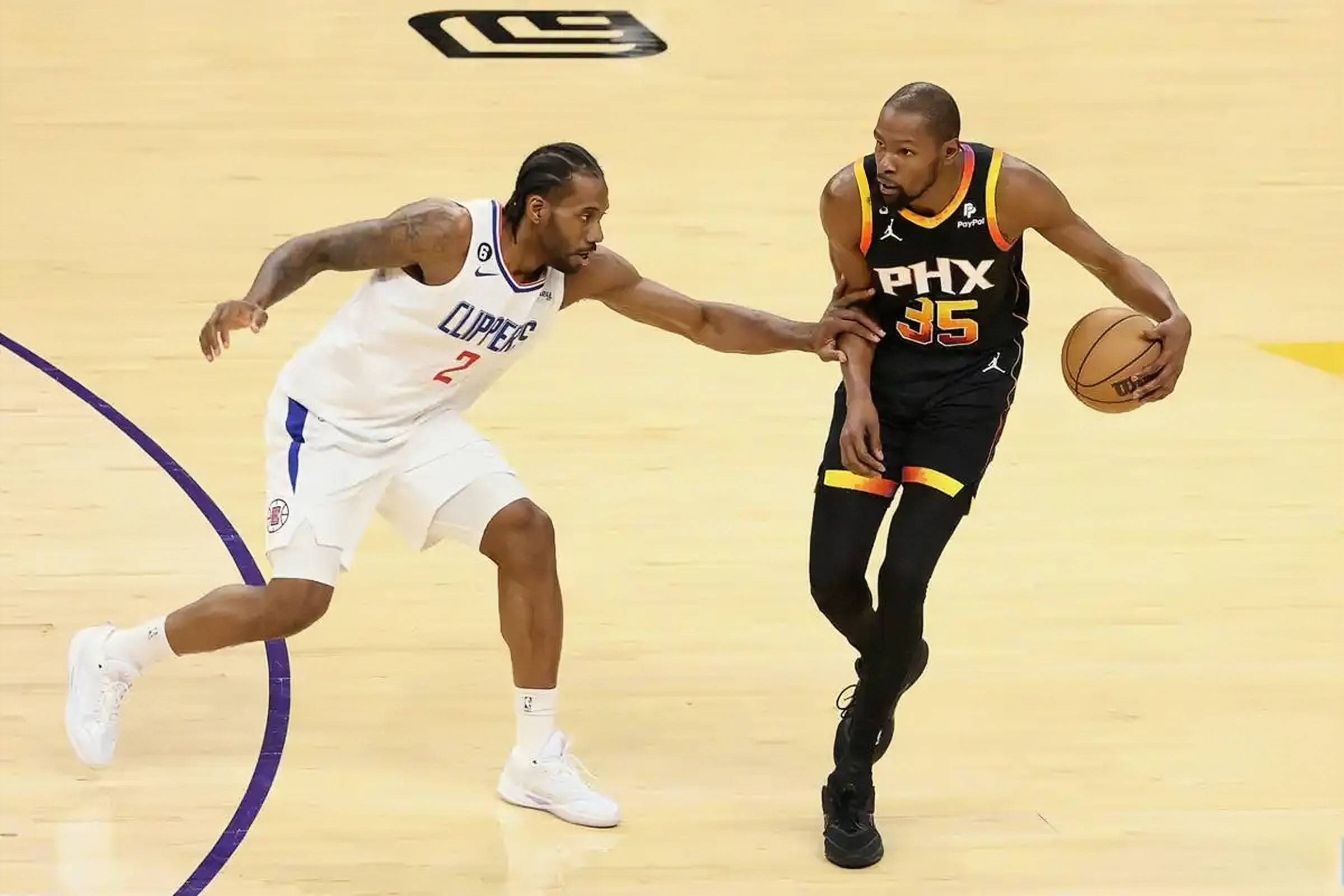 尼克斯完胜广东队，伦纳德扛起全队