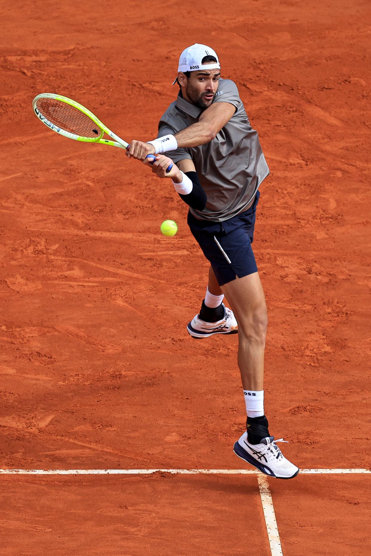 蒙特卡洛大师赛完胜戴维斯杯，兹维列夫点燃赛场