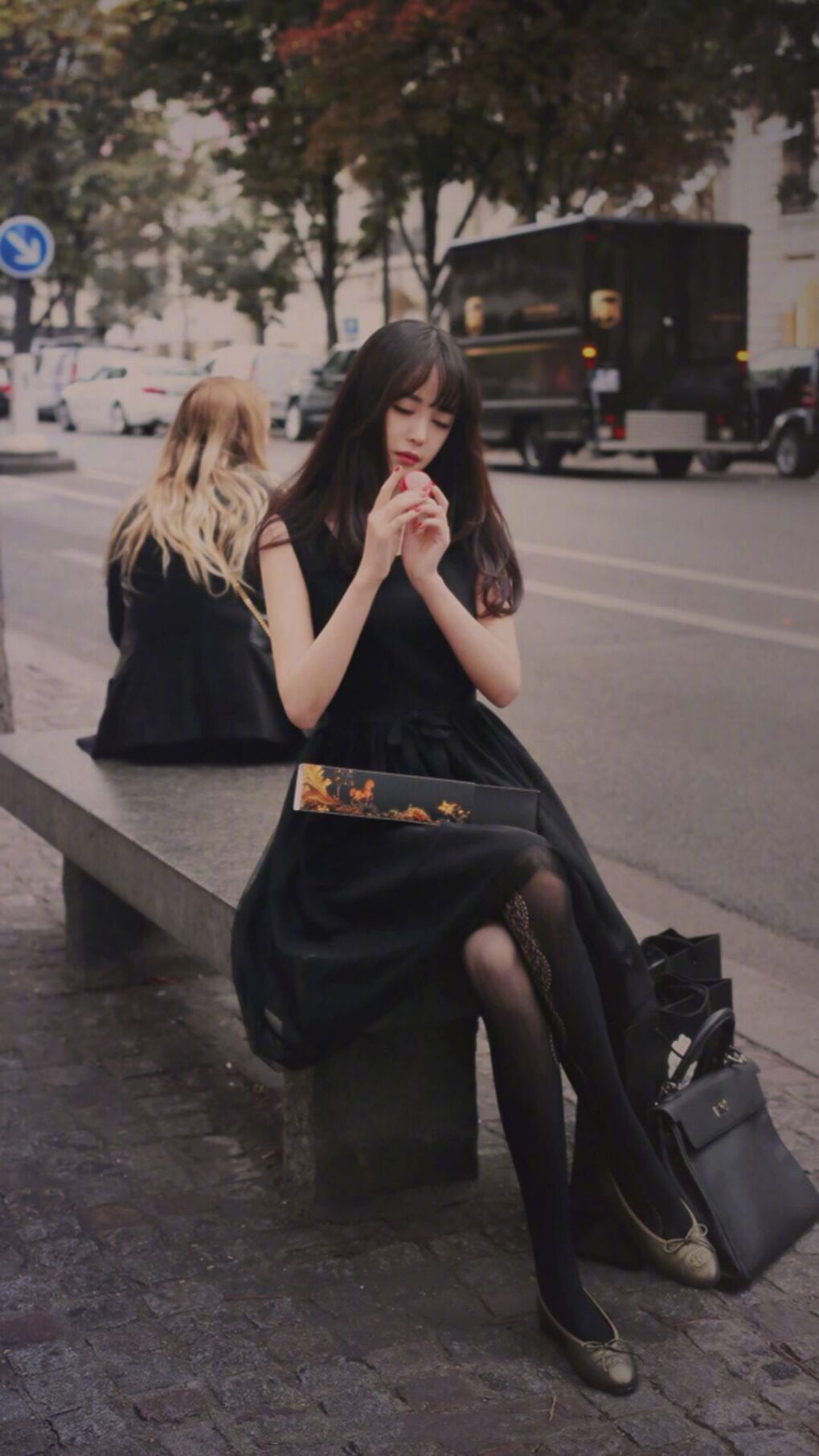 开云体育app-东方与西方的鏖战，绿茵场的铁血与乒乓桌的极限