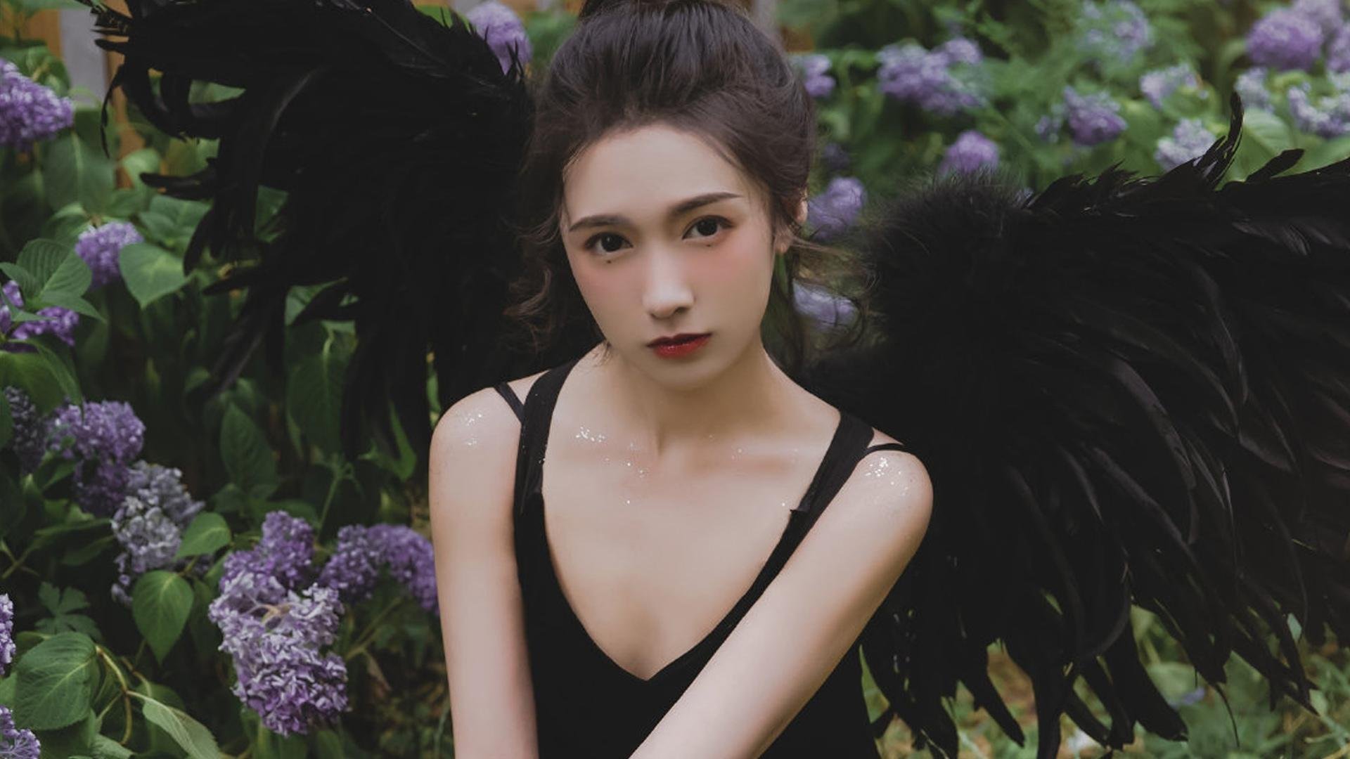 开云体育入口-另一个詹姆斯，当他三分如雨落下，篮球之神在布鲁克林写下新注解