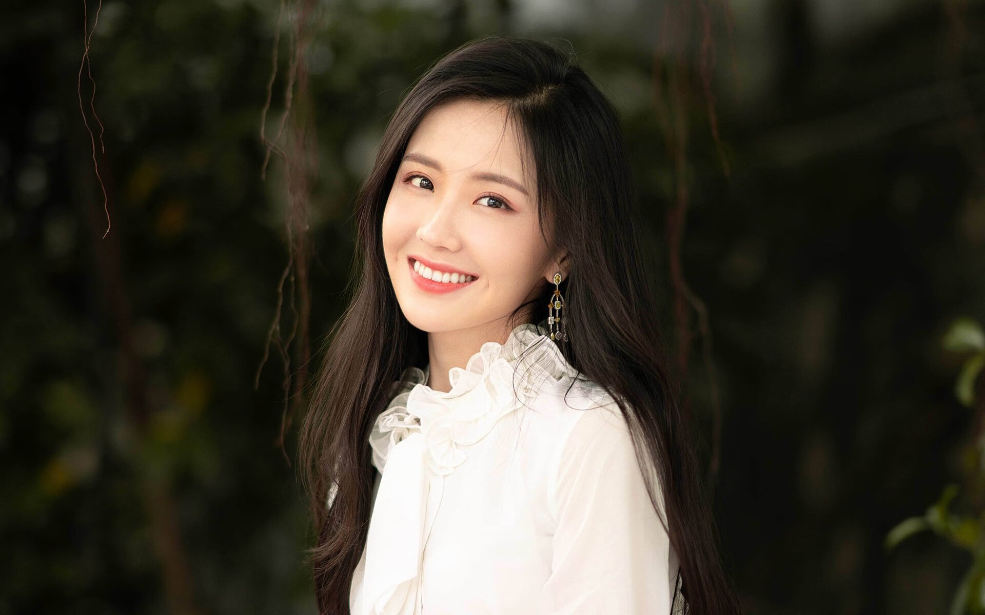 凡尔赛宫穹顶下的无声惊雷，马琳一板定江山，法兰西鏖战破韩流