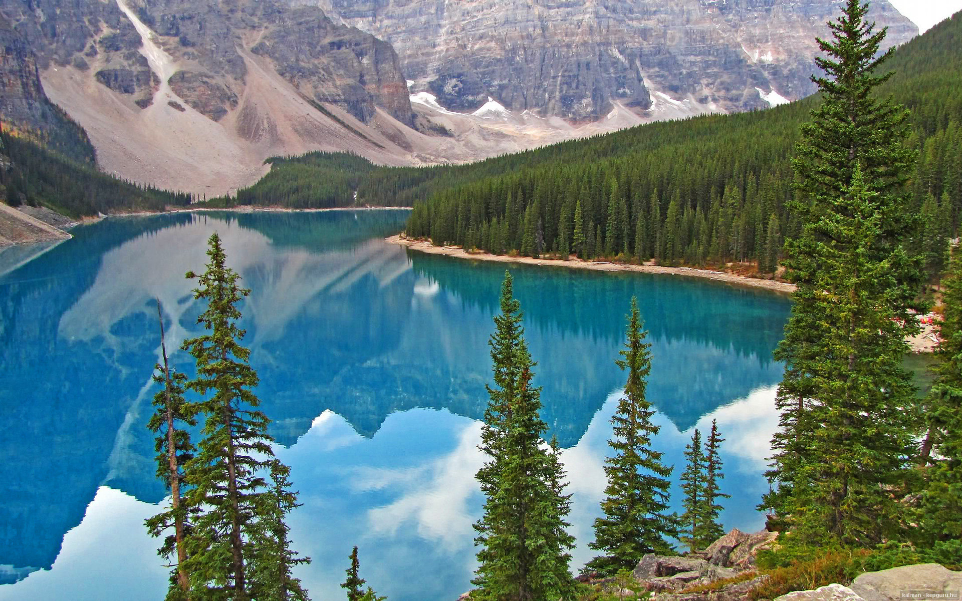 开云体育APP下载-坚壁阿劳霍！巴萨1-0客胜皇家社会，乌拉圭铁闸攻防一体锁定MVP