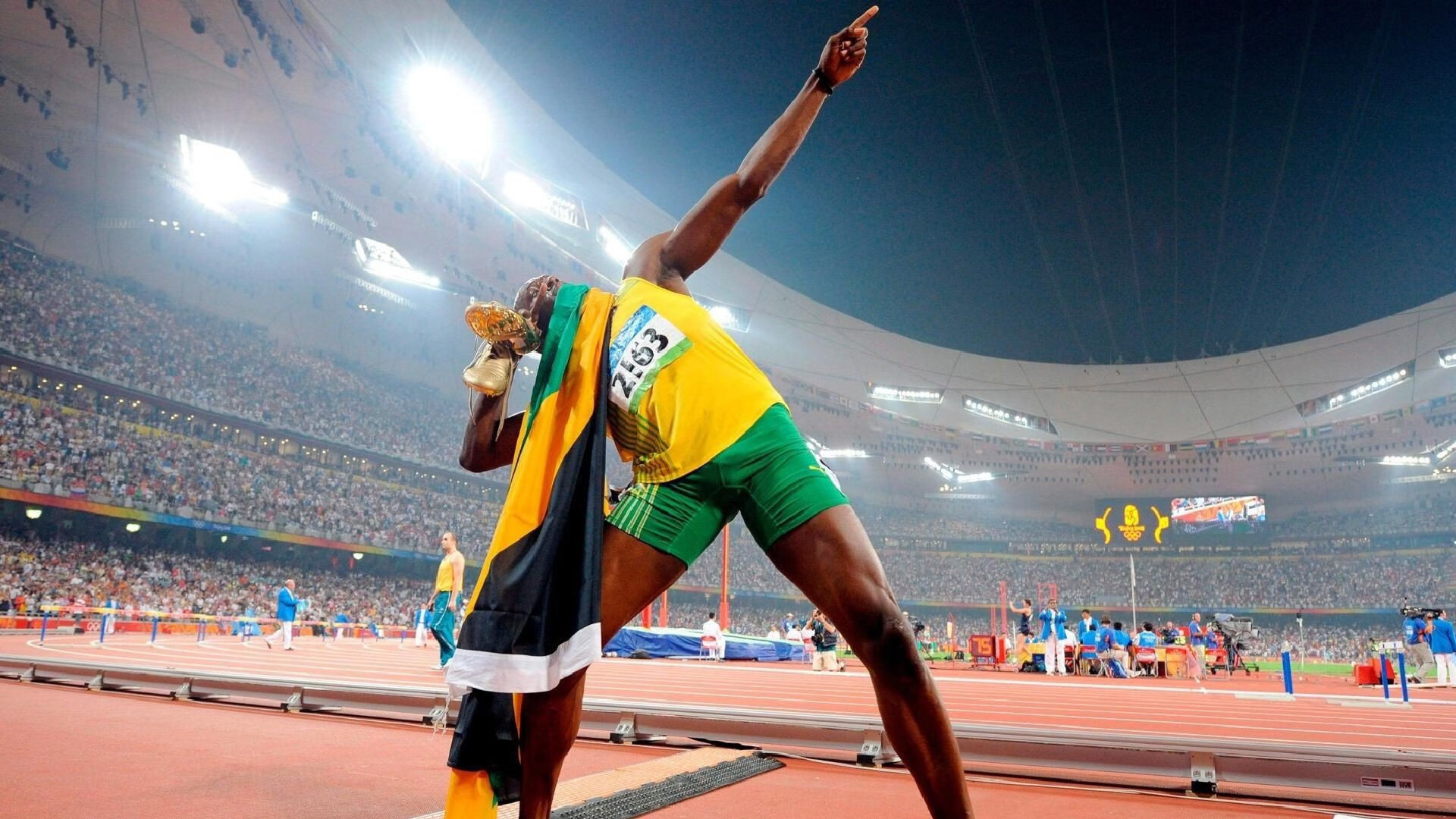 硝烟中绽放的烈焰，布雷默一球点燃厄瓜多尔足球史诗之夜