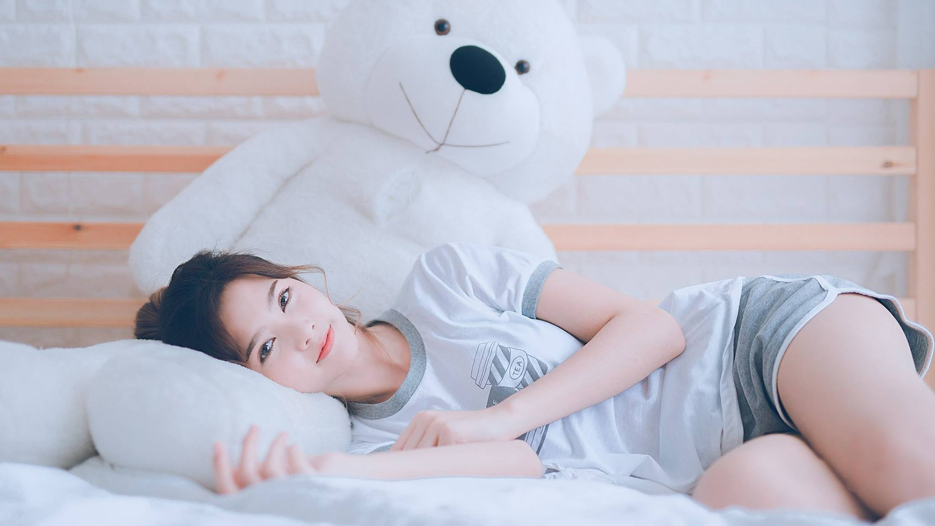 黄潜风暴席卷东欧,萨卡一剑封喉定乾坤