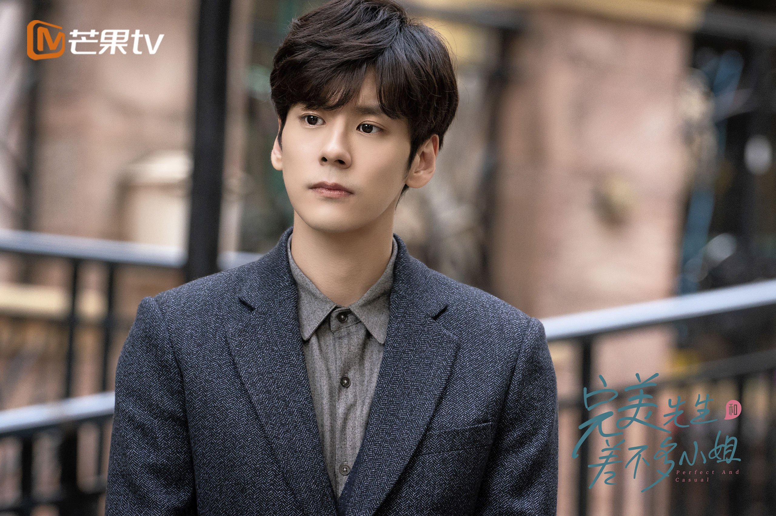 当机械般的压制遇见神性接管—论现代足球的两种胜利法则